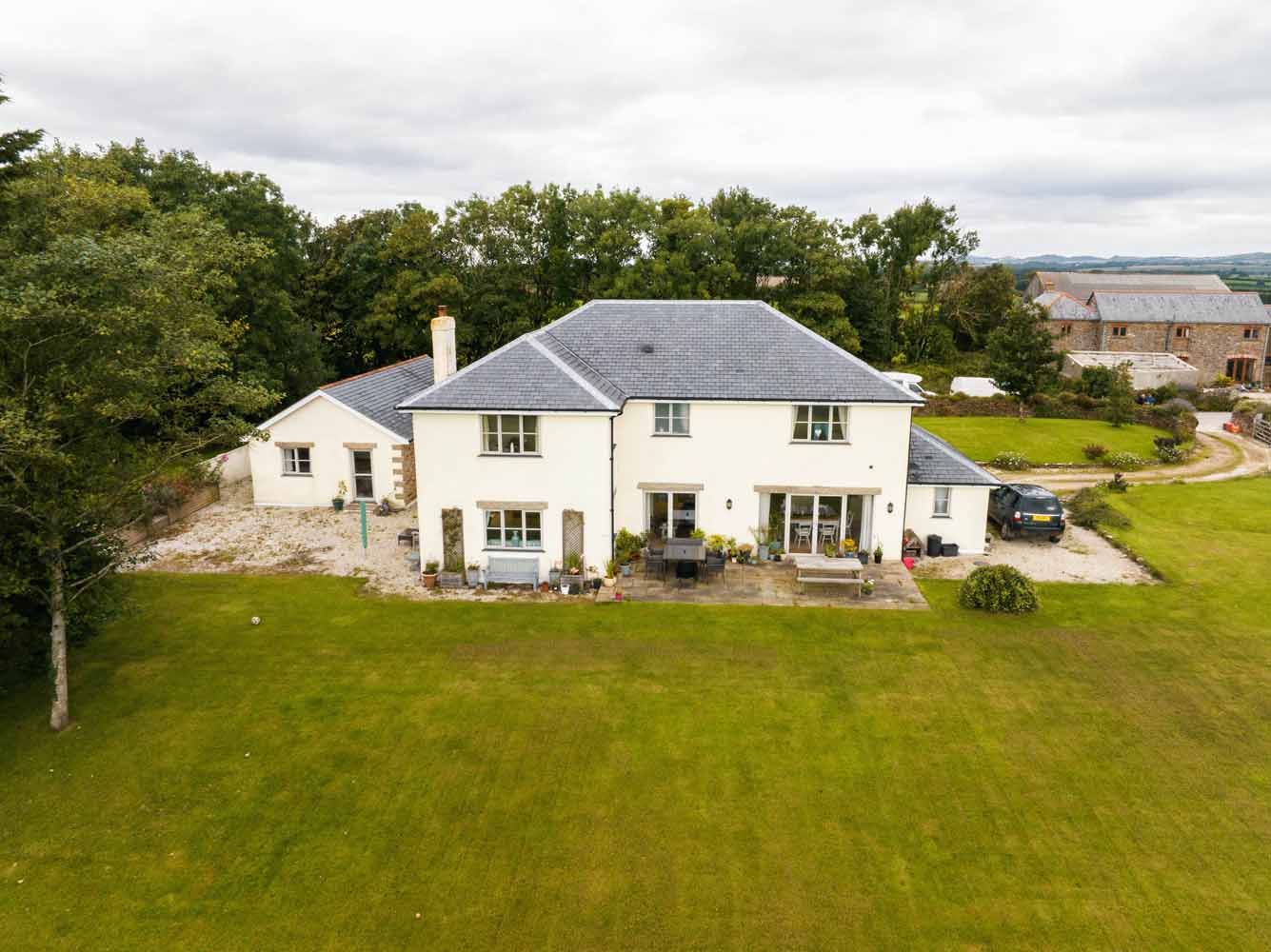 Expert stone masonry and building services in Cornwall showcasing traditional craftsmanship by Arron Bennett Building